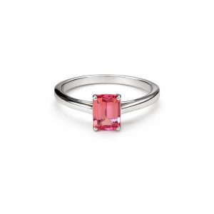 RING 14K Size 8 Amethyst